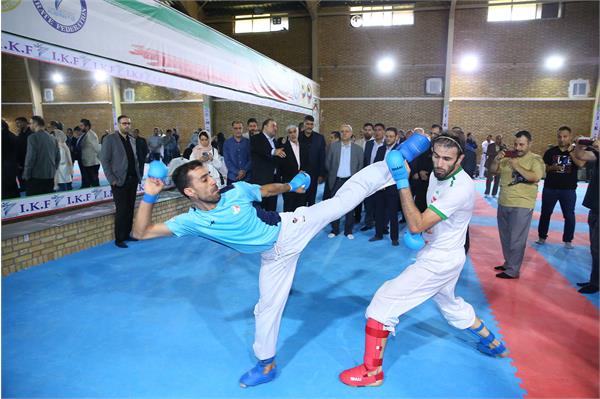 بازدید وزیر ورزش و جوانان و مسولان کمیته ملی المپیک  از اردو تیم ملی کاراته 12