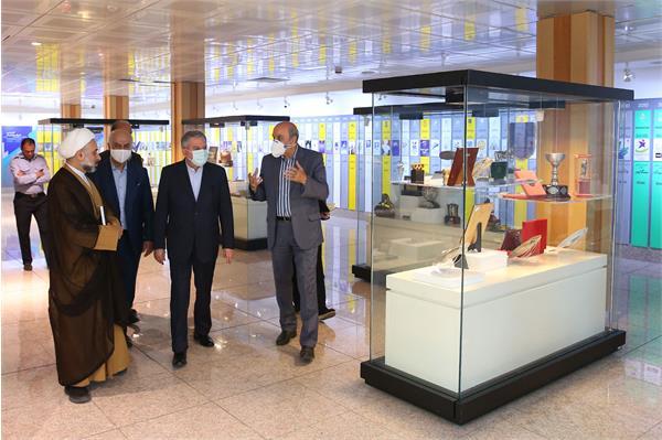 بازدید دکتر گودرزی وزیر اسبق ورزش و جوانان از موزه ملی ورزش، المپیک و پارالمپیک 6