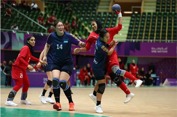 بازی های کشورهای اسلامی ریاض؛ شکست تیم هندبال بانوان برابر قزاقستان/ دیدار با ازبکستان برای مقام سومی