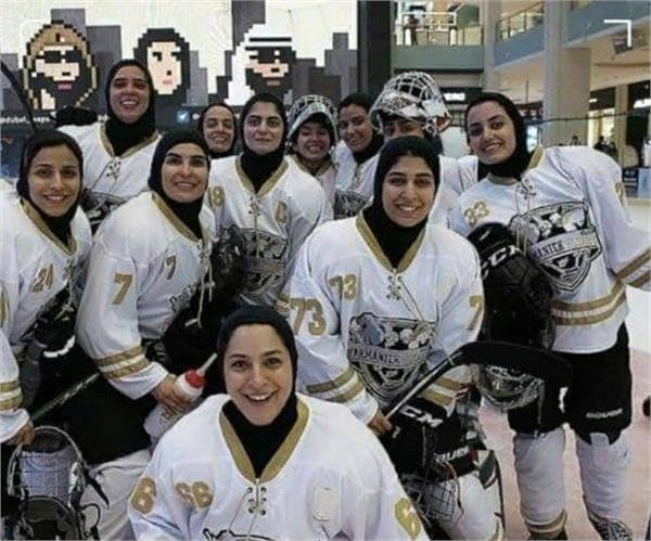 بانوان هاکی روی یخ ایران نایب قهرمان شدند