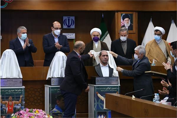 مراسم رونمایی از سردیس قهرمانان ورزش کشور/ 20