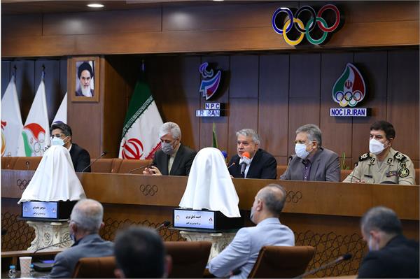 مراسم رونمایی از سردیس نام آوران بوکس کشور 19