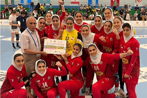 درخشش دروازه‌بان تیم ملی هندبال ایران در دیدار کسب سهمیه جهانی