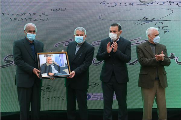 مراسم بزرگداشت پرویز دهداری 15