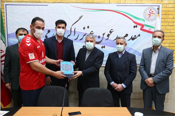 بازدید ریاست کمیته ملی المپیک از فدراسیون هندبال 15