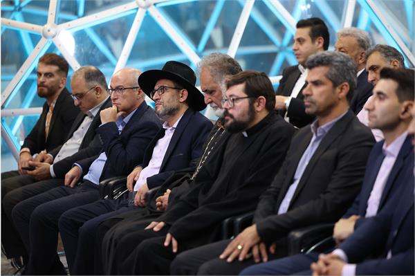 بزرگداشت شهدای ادیان الهی و مراسم تجلیل از خانواده شهدای ورزشکار 83