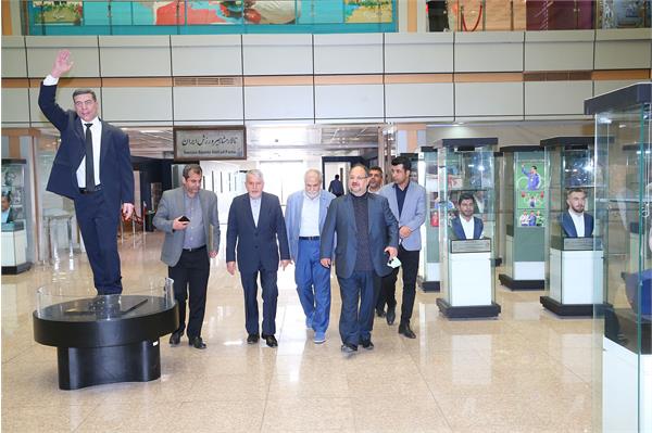 بازدید آقای شریعتمداری از موزه ملی ورزش، المپیک و پارالمپیک 2