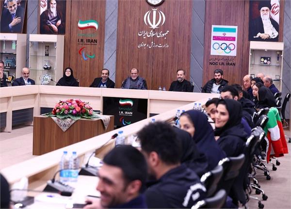 مراسم بدرقه کاروان اعزامی به نهمین دوره بازیهای آسیایی زمستانی برگزار شد