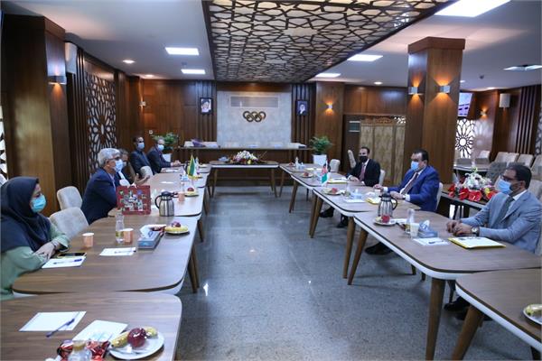 نشست مشترک مسئولین ورزش کشور افغانستان با رئیس و مدیران آکادمی ملی المپیک