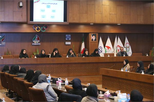 همایش تخصصی زنان و ورزش؛ دکتر فرهادی زاد: مهمترین دستاورد برگزاری چنین همایش‌هایی انتقال تجارب است
