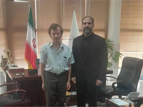 در دیدار سرپرست فدراسیون شطرنج با مربی خارجی تیم ملی ؛ عظیمی : امیدوارم حضور تیویاکف موجب ارتقاء سطح فنی بازیکنان ایران شود