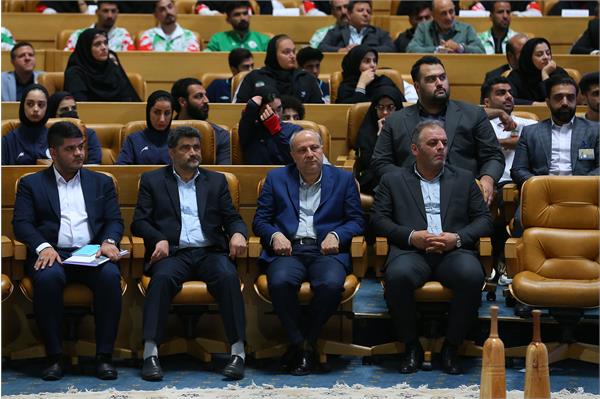 مراسم تجلیل از قهرمانان و مدال آوران سال 1403 53