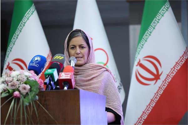 بزرگداشت شهدای ادیان الهی و مراسم تجلیل از خانواده شهدای ورزشکار 67