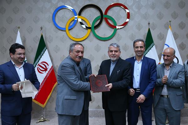 مراسم بدرقه کاروان ورزشی ایران به بازیهای المپیک زمستانی جوانان لوزان 15