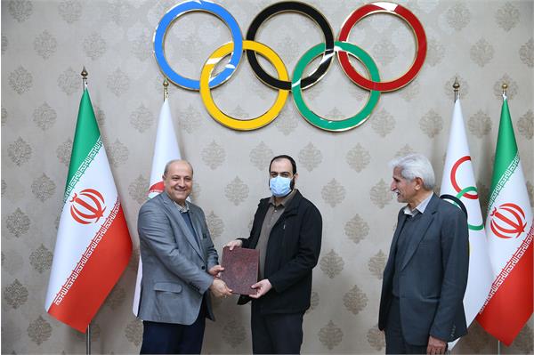 جلسه کمیسیون آموزش و مدیریت 41