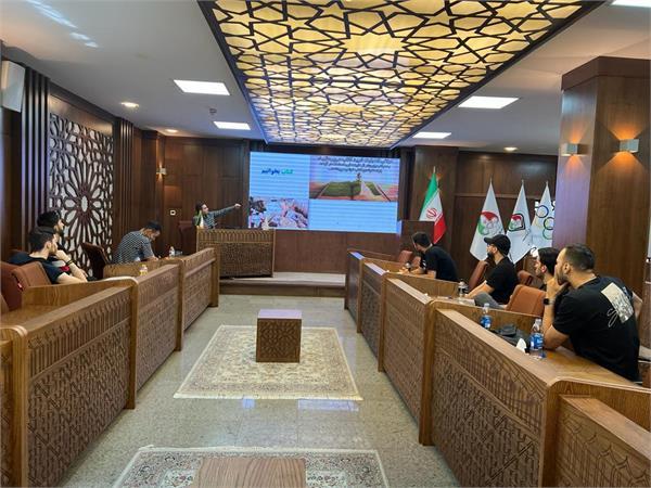 شمشیربازان اسلحه سابر در کارگاه سبک زندگی حرفه ای