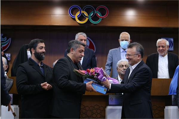 مراسم رونمایی از سردیس چهره های ماندگار ورزش ایران 58