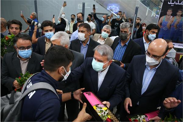 استقبال از تیم ملی کشتی فرنگی 6