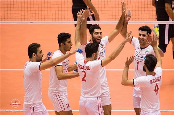 ملی پوشان والیبال وارد تهران شدند