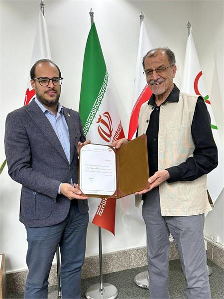 دکتر شجیع حکم ریاست مرکز نظارت بر تیم های ملی را از رییس کمیته ملی المپیک دریافت کرد