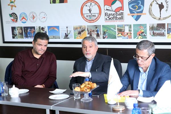 بازدید مسئولین کمیته ملی المپیک از فدراسیون های کوهنوردی،انجمن های ورزشی و ورزش های سه گانه 18