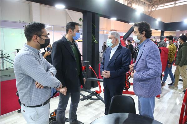 بازدید ریاست کمیته ملی المپیک از نمایشگاه تجهیزات ورزشی 4