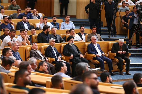 مراسم بدرقه کاروان ورزشی اعزامی به بازی های آسیایی و تقدیر از قهرمانان کشور 25