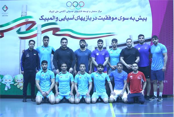 جهت حضور در مسابقات قهرمانی آسیا؛اعضای تیم ملی کشتی آزاد بزرگسالان تست دادند