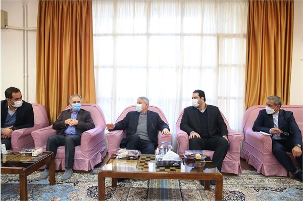 بازدید مسئولین کمیته ملی المپیک از فدراسیون های اسکیت، وزنه برداری، بسکتبال، ووشو و ورزش های سه گانه 66