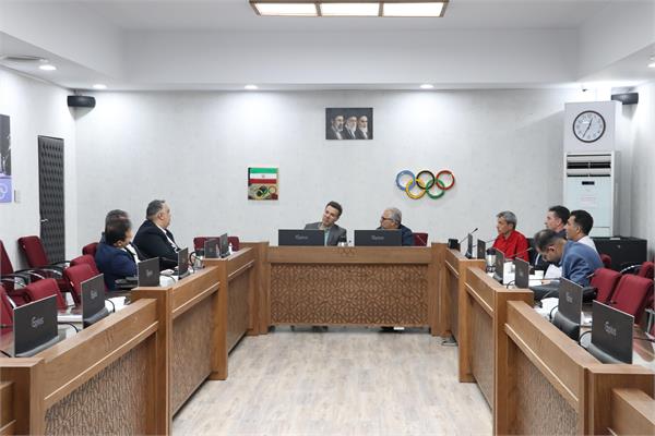 نشست دپارتمان علم تمرین با مسئولین و‌کادر فنی موی تای برگزار شد