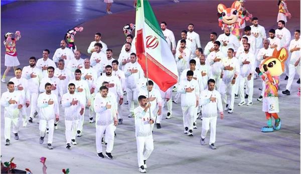 ادای احترام و رژه ای متفاوت در سانیا؛ پیام همدلی کاروان جمهوری اسلامی ایران "شهدای ناو دنا" با مردم همیشه قهرمان کشور