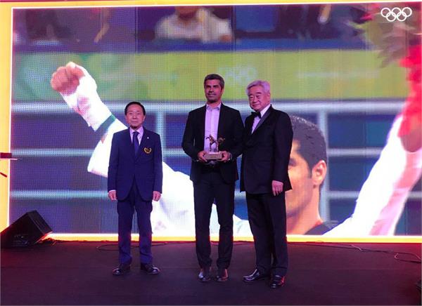 Taekwondo NF President Awarded “Best Taekwondo Olympic Champion in 2008”