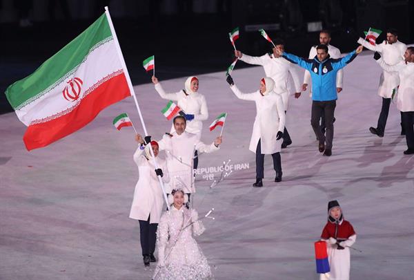 رژه کاروان ایران در افتتاحیه بازیهای المپیک زمستانی پیونگ چانگ
