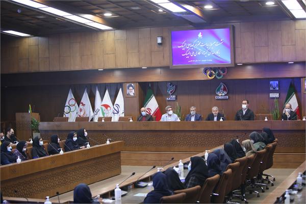 نشست صمیمی رئیس و دبیرکل کمیته ملی المپیک با پرسنل کمیته و آکادمی ملی المپیک