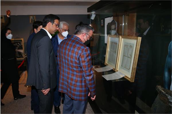 بازدید ریاست اتاق بازرگانی ایران و قطر از موزه ملی ورزش 9