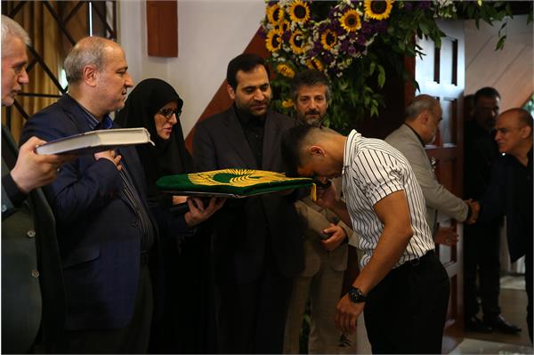 مراسم بدرقه کاروان ورزشی اعزامی به بازی های المپیک پاریس و امضا تفاهم نامه ورزشی با آستان قدس رضوی 63