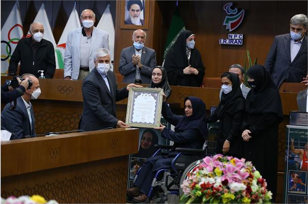 مراسم رونمایی از سردیس قهرمانان ورزش کشور/ 30