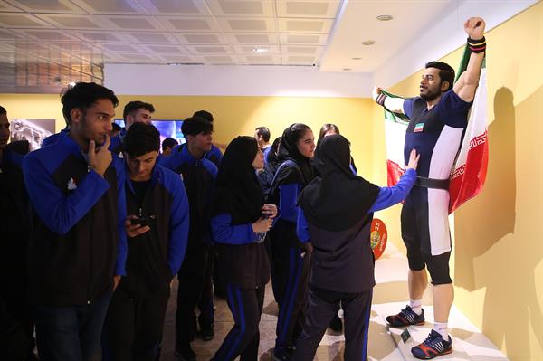 بازدید ریاست سازمان بهزیستی از موزه ملی ورزش، المپیک و پارالمپیک 29