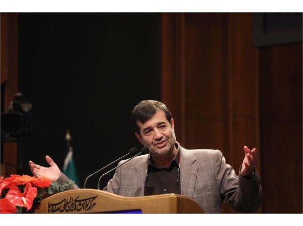 اجلاس سراسری مدیران ورزش کشور؛دکتر دنیامالی:خیال رئیس جمهور از ورزش جمع است/فدراسیون ها را به اهلش بسپاریم