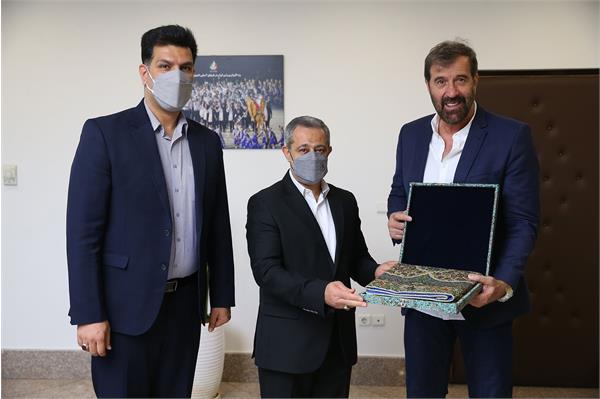 دیدار با سرمربی تیم ملی هندبال 7