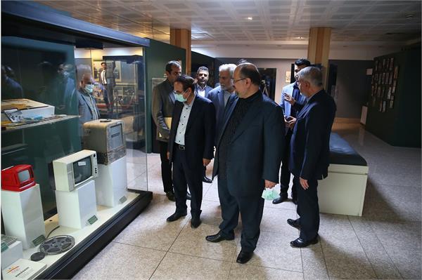 بازدید آقای شریعتمداری از موزه ملی ورزش، المپیک و پارالمپیک 12