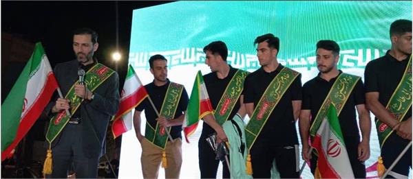 تجدید بیعت ملی پوشان هندبال ساحلی با آرمان های انقلاب اسلامی قبل از اعزام به سانیا با حضور در اجتماع شبانه مردم اصفهان