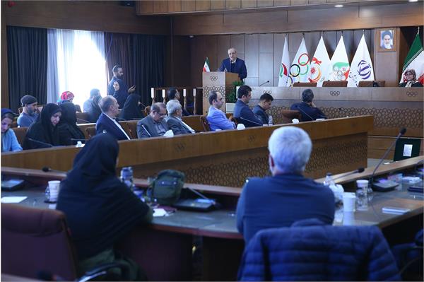 آیین تقدیر از قهرمانان و فعالان عرصه ورزش و محیط زیست 23