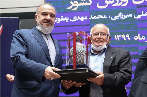 آیین افتتاح تالار مشاهیر ورزش ایران و رونمایی از تندیس قهرمانان ورزش کشور 48