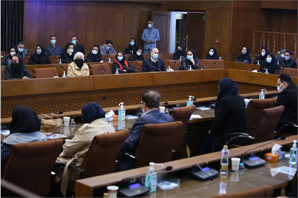 نشست صمیمی ریاست کمیته المپیک با پرسنل کمیته 14