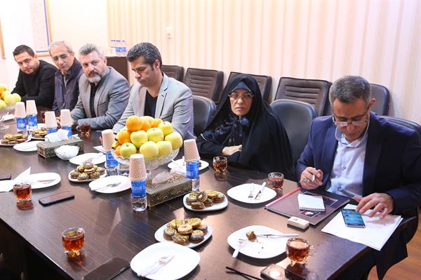 بازدید از فدراسیون های گلف، اسکواش، اسکی و بیماری های خاص 13