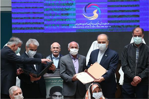 آیین رونمایی از تندیس مدال آوران المپیک و پارالمپیک 19