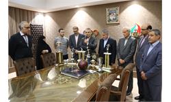 مراسم اهدا مدال و کاپ افتخارآفرینان ورزش کشور به موزه المپیک و پارالمپیک-. 11