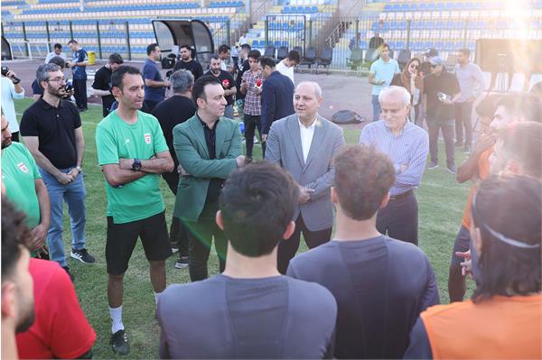 بازدید دبیرکل کمیته ملی المپیک از اردو تیم ملی فوتبال 9