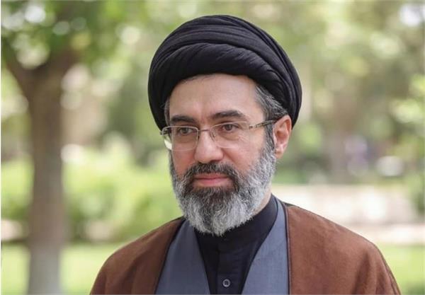 رهبر انقلاب در پیام نوروزی: سال ۱۴۰۵ سال اقتصاد مقاومتی در سایه وحدت ملی و امنیت ملی است